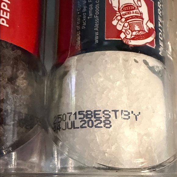 University Georgia Bulldogs NCAA Grinders Set Salt & Pepper - Picture 3 of 3